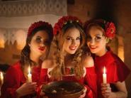 На жениха и будущее: 13 способов погадать в Рождество