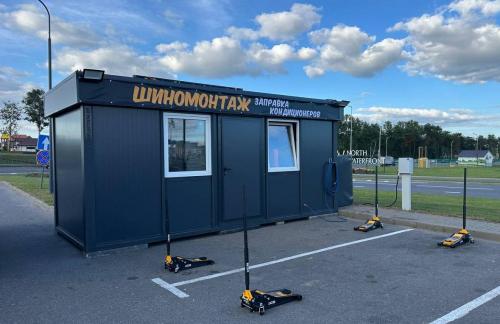 Шиномонтаж от 50р, замена шин от 35р в "Yellow bus" на Долгиновском тракте