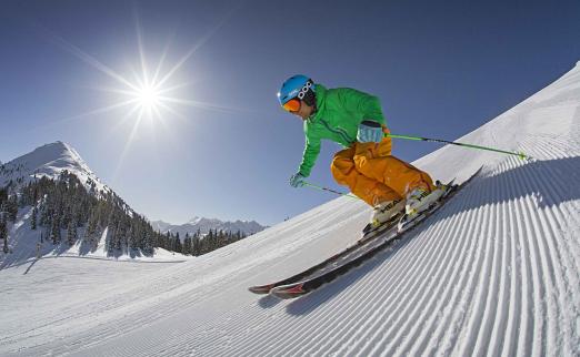 Смотрите, какая акция: прокат экипировки, сноуборда, горных лыж ...